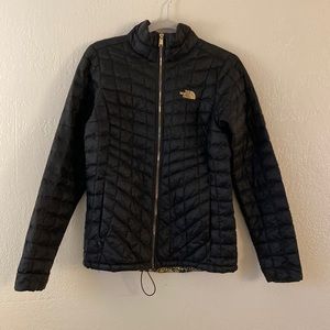 black north face jacket